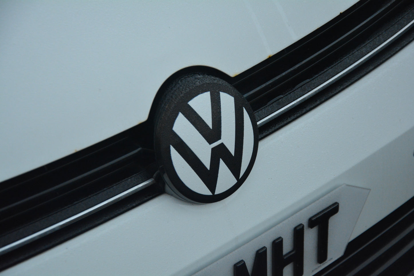 VW MK7.5 GOLF “VW” BADGES