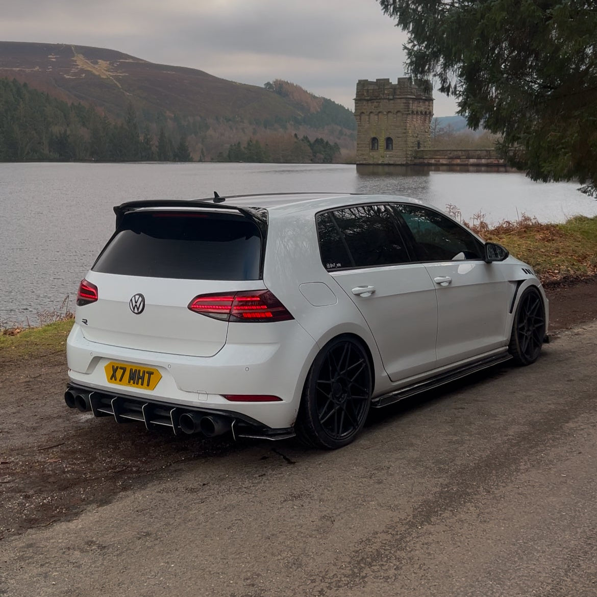VW MK7.5 GOLF R REAR DIFFUSOR