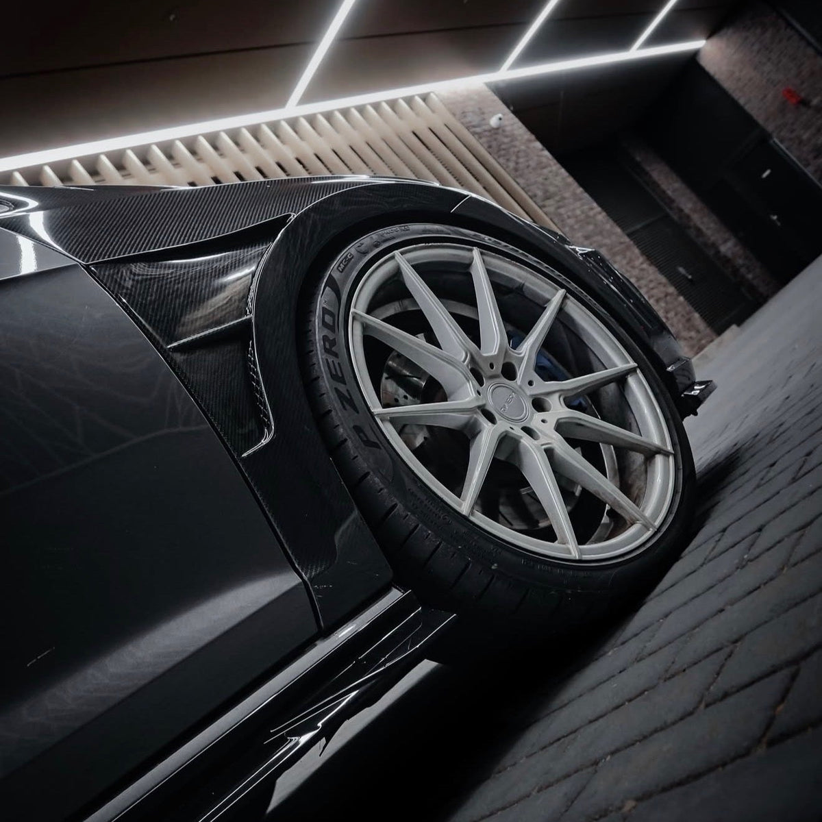 VW MK7/7.5 GOLF CARBON WINGS / FENDERS