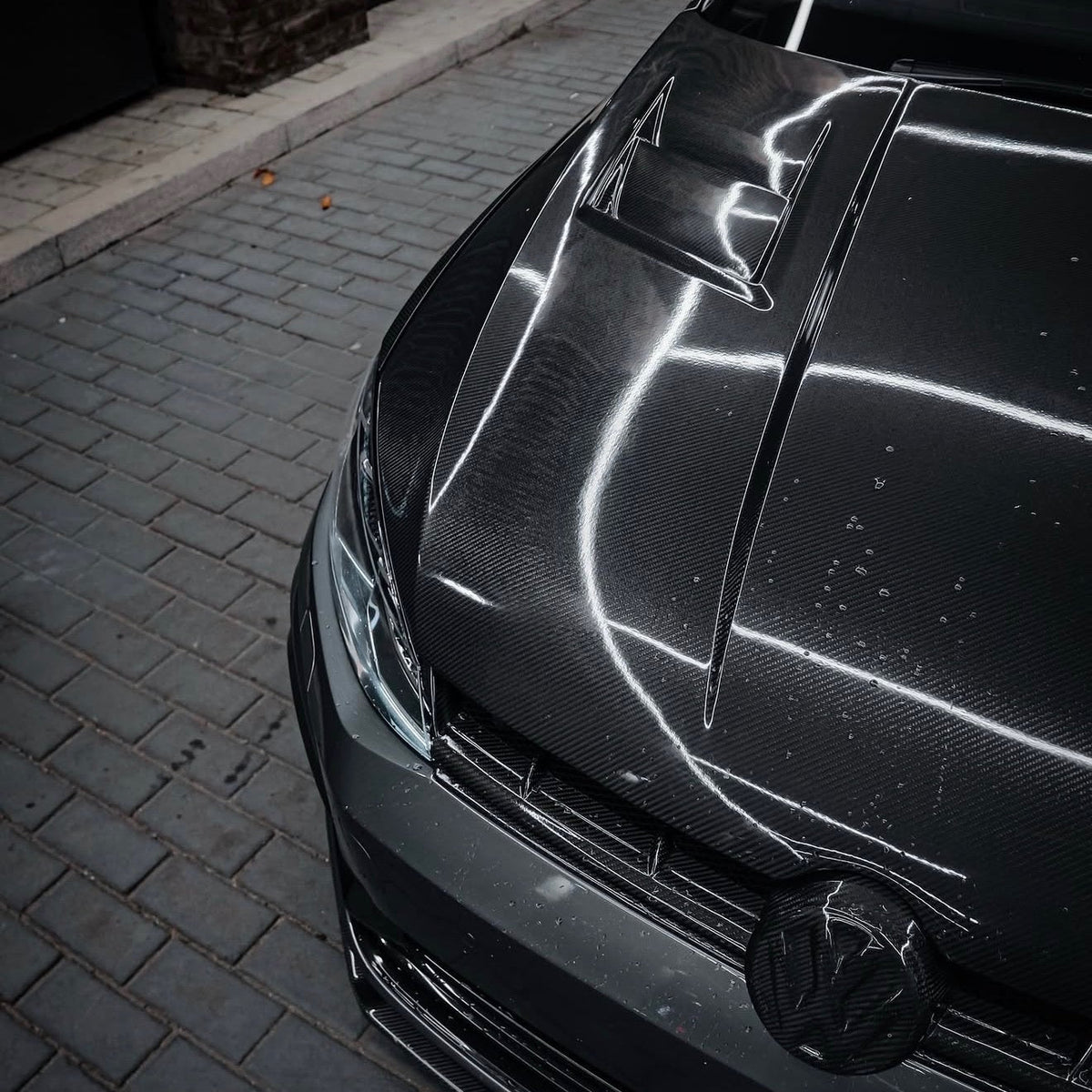 VW MK7/7.5 GOLF TR STYLE CARBON BONNET