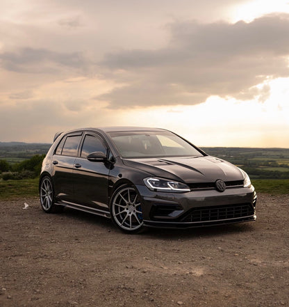VW MK7/7.5 GOLF TR STYLE CARBON BONNET